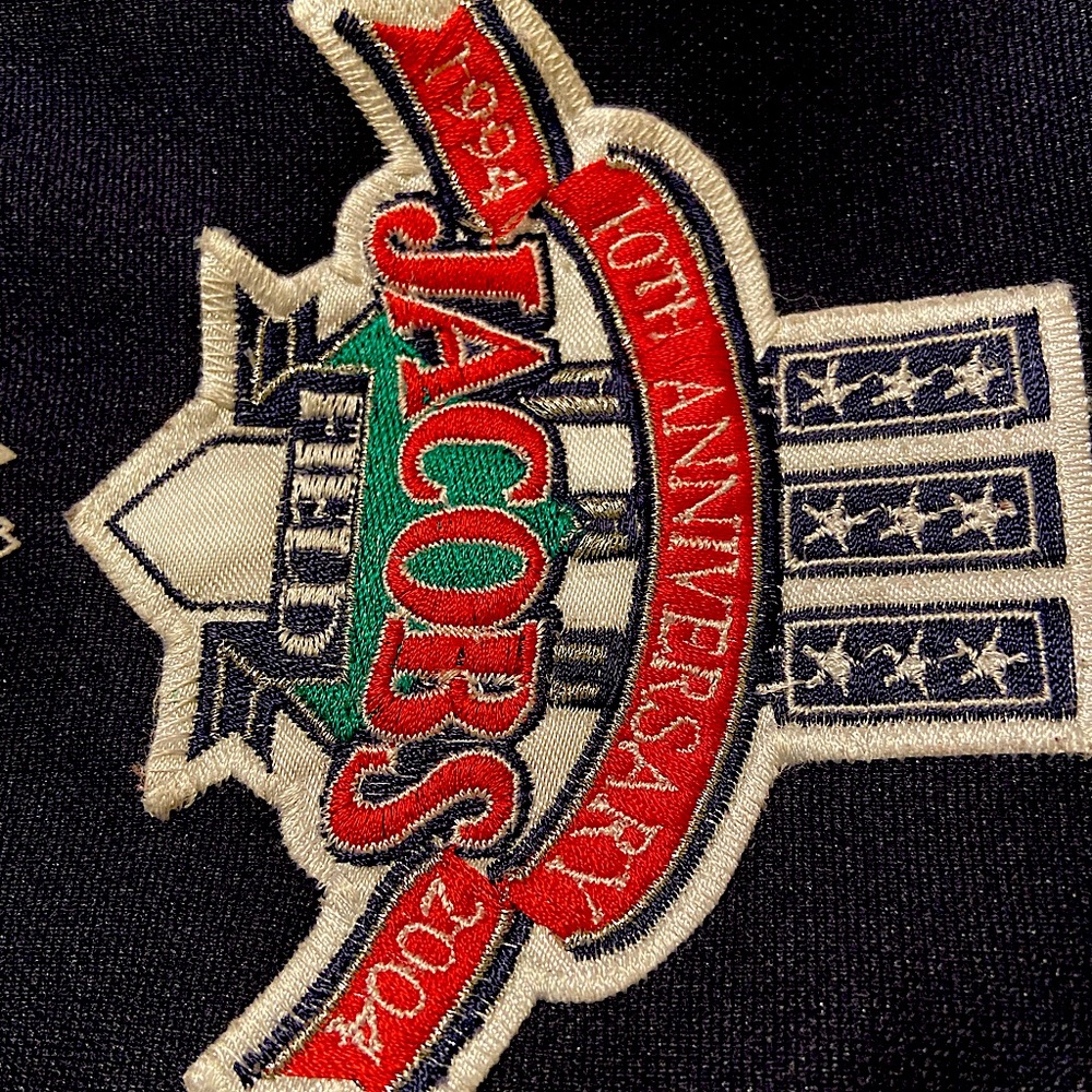 Vintage Cleveland Indians Kenny Lofton jersey. Excellent condition! All sewn on!